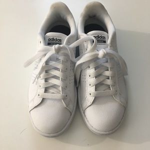 White Adidas size 6.5. Only worn twice!